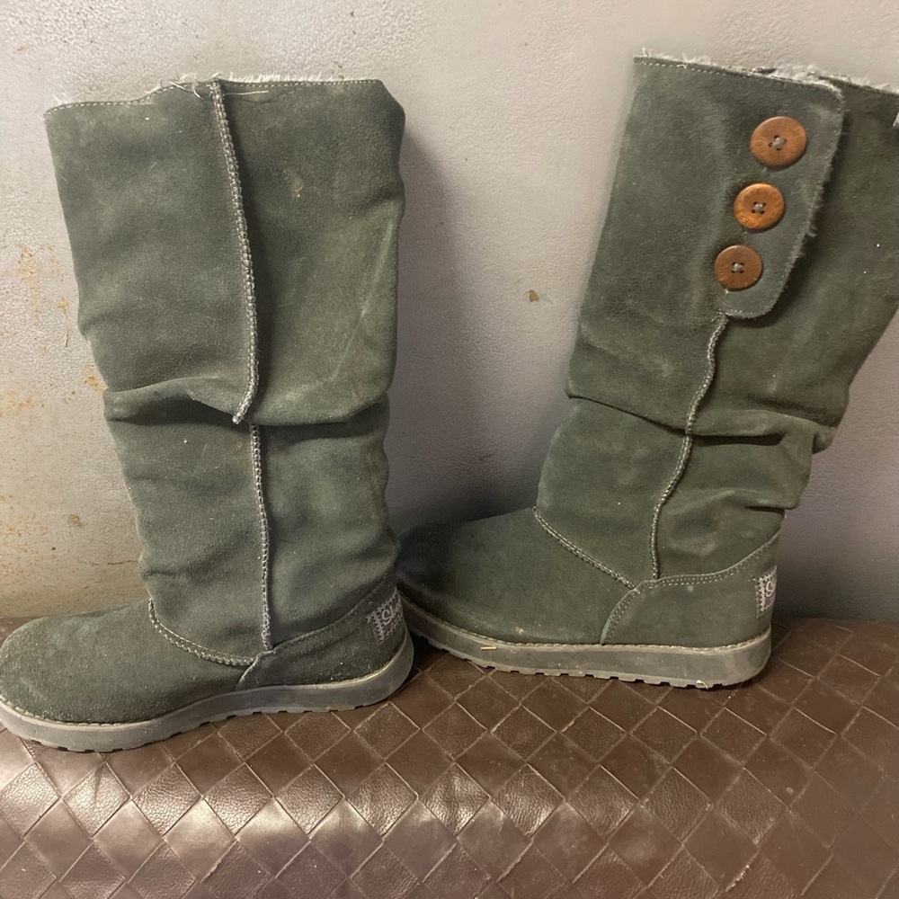 Skechers Olive Green Suede Button-Detail Mid-Calf Boot